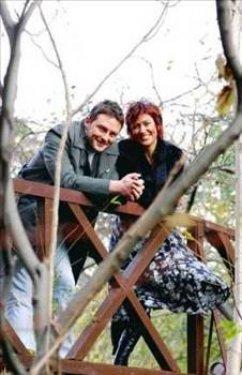 Tek kadınla yetinmediler