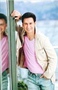 Tek kadınla yetinmediler