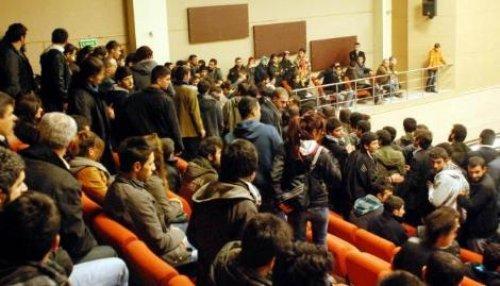 Mümtazer Türköne'ye protesto - Resim 2