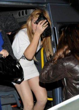 Fuhuş baskınında Venezuellalı 2 travesti - Resim 9