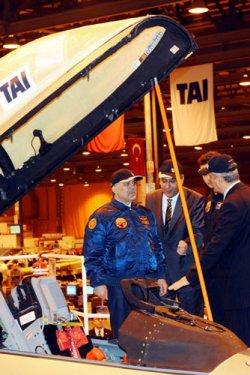 Gül F-16'nın başına geçti - Resim 3