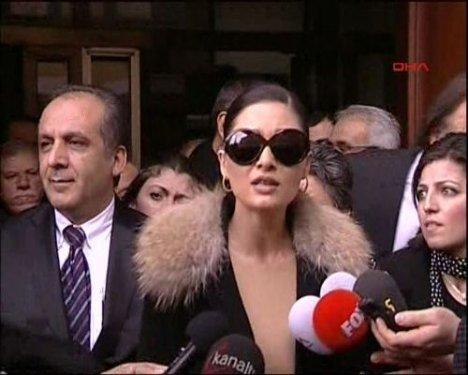 Nurgül Yeşilçay - Cem Özer