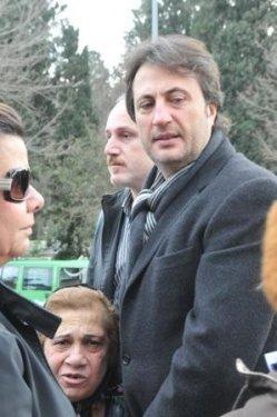 İzel babasını uğurladı - Resim 7