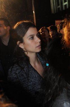 Ünlülerden yerli dizi yersiz uzun protestosu - Resim 1