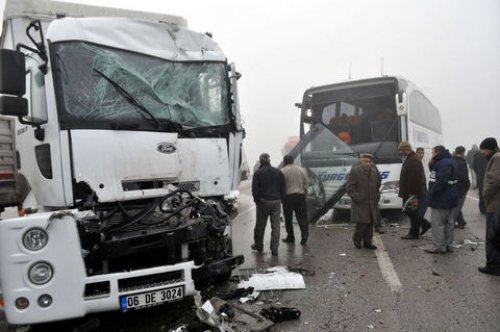 Ankara'da 50'den fazla araç birbirine girdi  - Resim 12