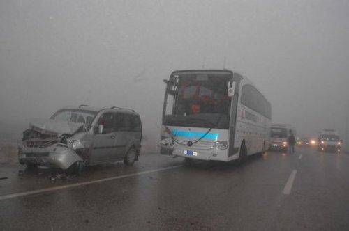 Ankara'da 50'den fazla araç birbirine girdi  - Resim 4