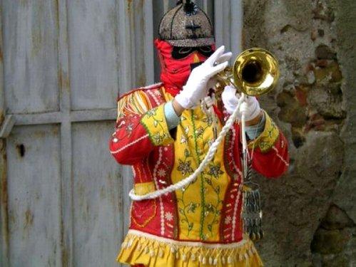 Farklı insanlar  farklı kültürler