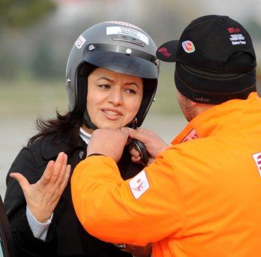 Vekillerin slalom yarışı - Resim 2