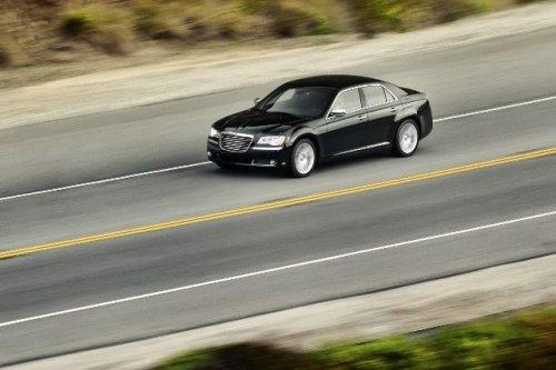 İşte yeni Chrysler 300 - Resim 8