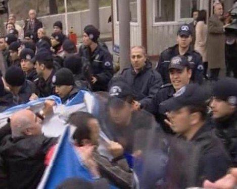 DİSK üyelerine polis müdahalesi  - Resim 14
