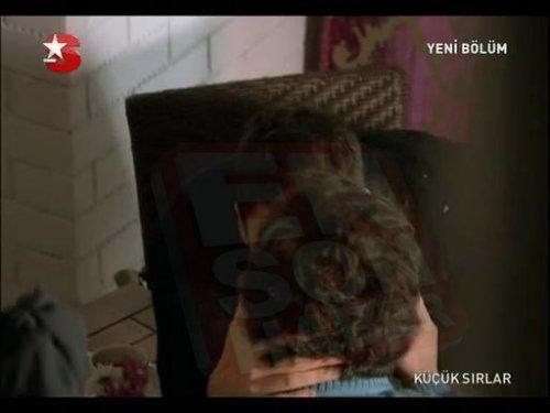 Küçük Sırlar'da eşcinsel ilişki - Resim 3