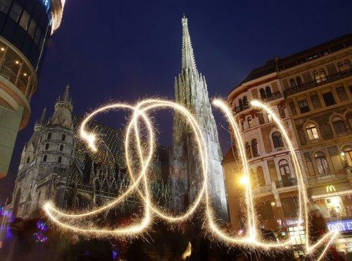 Dünyadan yeni yılı böyle karşıladı