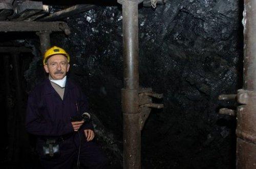 Kılıçdaroğlu madene indi