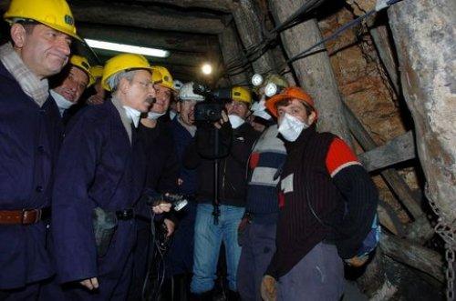 Kılıçdaroğlu madene indi