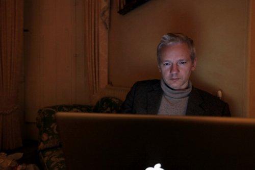 Assange Noel'i böyle geçirdi - Resim 7
