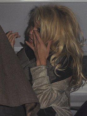 Pamela Anderson saldırıya uğradı - Resim 1