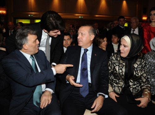 Devletin zirvesi düğünde buluştu - Resim 6