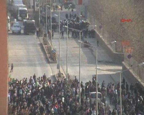 Şırnak Cizre savaş alanı gibi - Resim 15