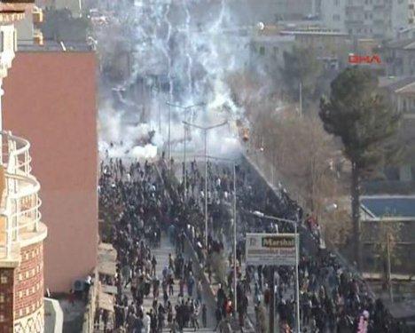 Şırnak Cizre savaş alanı gibi - Resim 12