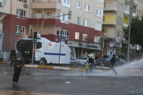 Diyarbakır'da BDP'lilere polis müdahalesi - Resim 4