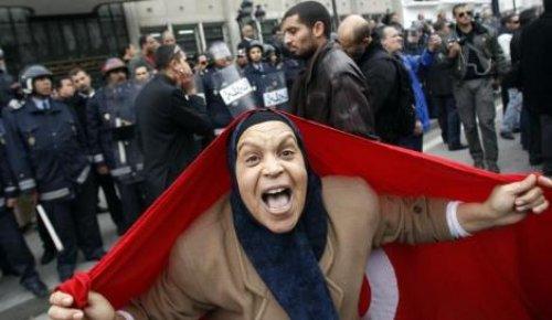 Tunus savaş alanına döndü - Resim 16