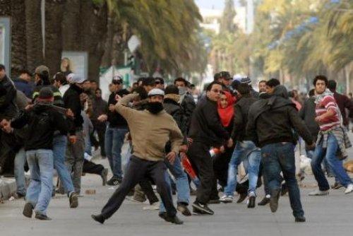 Tunus savaş alanına döndü - Resim 9