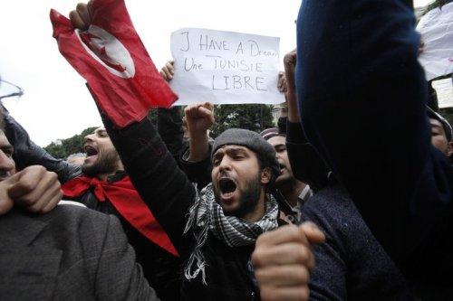 Tunus savaş alanına döndü - Resim 29