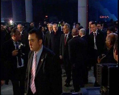 Erdoğan Türk Telekom Arena'yı terk etti