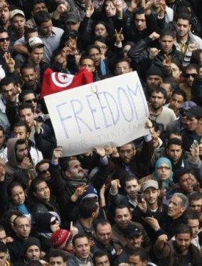 Tunus savaş alanına döndü - Resim 23