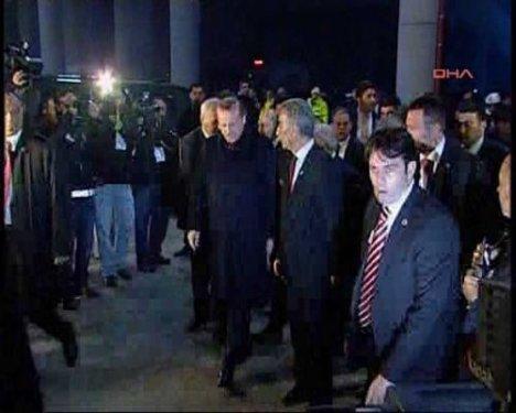 Erdoğan Türk Telekom Arena'yı terk etti