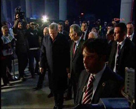 Erdoğan Türk Telekom Arena'yı terk etti