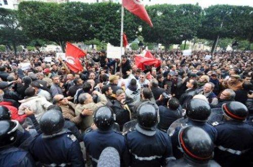 Tunus savaş alanına döndü - Resim 6