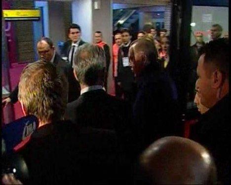 Erdoğan Türk Telekom Arena'yı terk etti