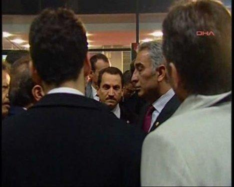 Erdoğan Türk Telekom Arena'yı terk etti