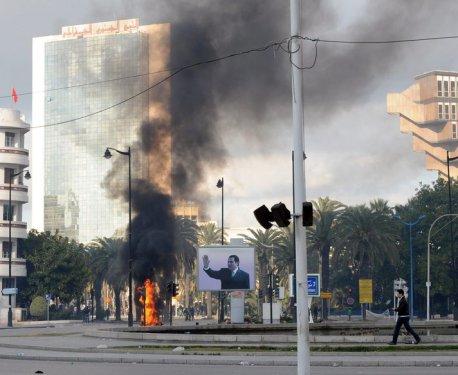 Tunus savaş alanına döndü - Resim 34