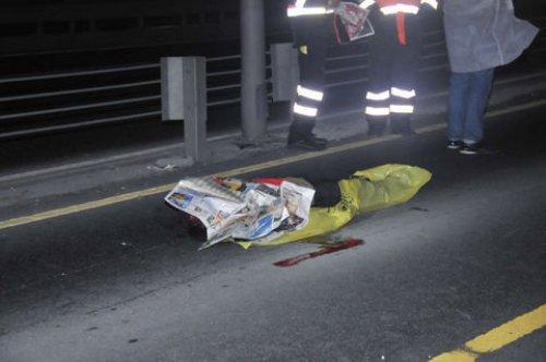 Metrobüs yoluna girdi canından oldu  - Resim 3