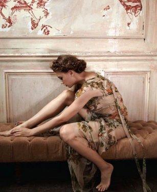 Serenay Sarıkaya'dan seksi pozlar