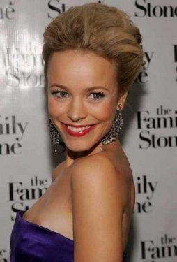 Dikkat mini etek var