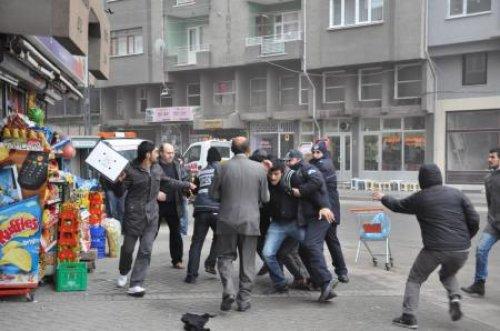 Şerzan Kurt duruşması öncesi kavga - Resim 14