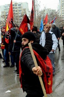 YÖK önündeki öğrencilere tazyikli su  - Resim 3