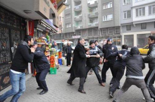 Şerzan Kurt duruşması öncesi kavga - Resim 11