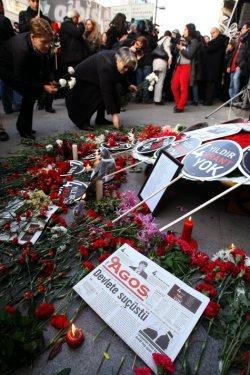 Hrant Dink Agos'un önünde anıldı - Resim 2