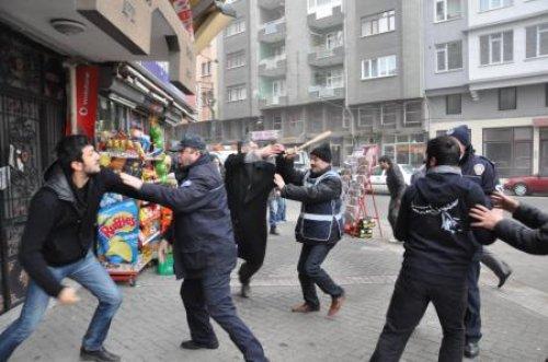 Şerzan Kurt duruşması öncesi kavga - Resim 10
