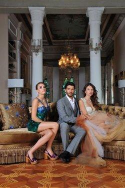 Serenay Sarıkaya'dan seksi pozlar