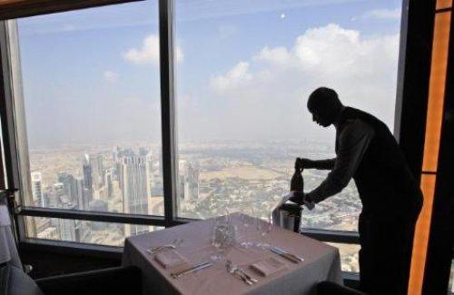 Dünyanın en yüksek restoranı - Resim 1