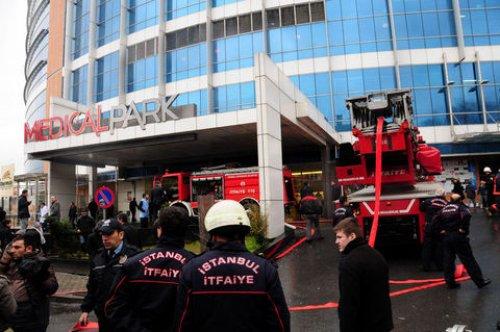 İstanbul'da hastane yangını - Resim 10