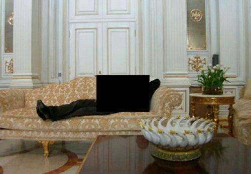 Delik çorapla Putin'in sarayını deşifre etti - Resim 5
