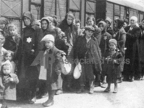Nazi soykırımının belgesi - Resim 41