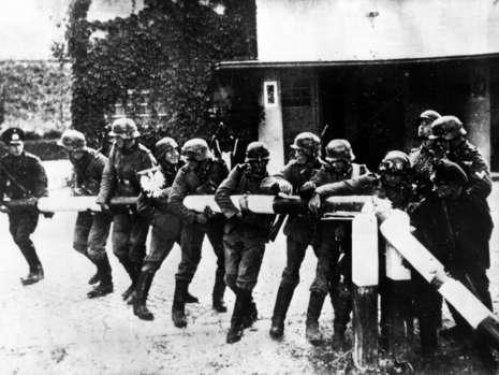 Nazi soykırımının belgesi - Resim 32