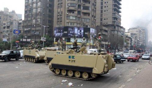 Mısır sokakları alev alev